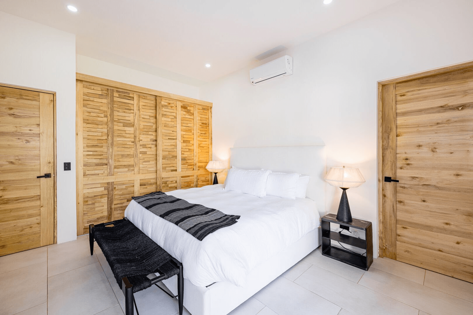 Casa Blanca - Image 13