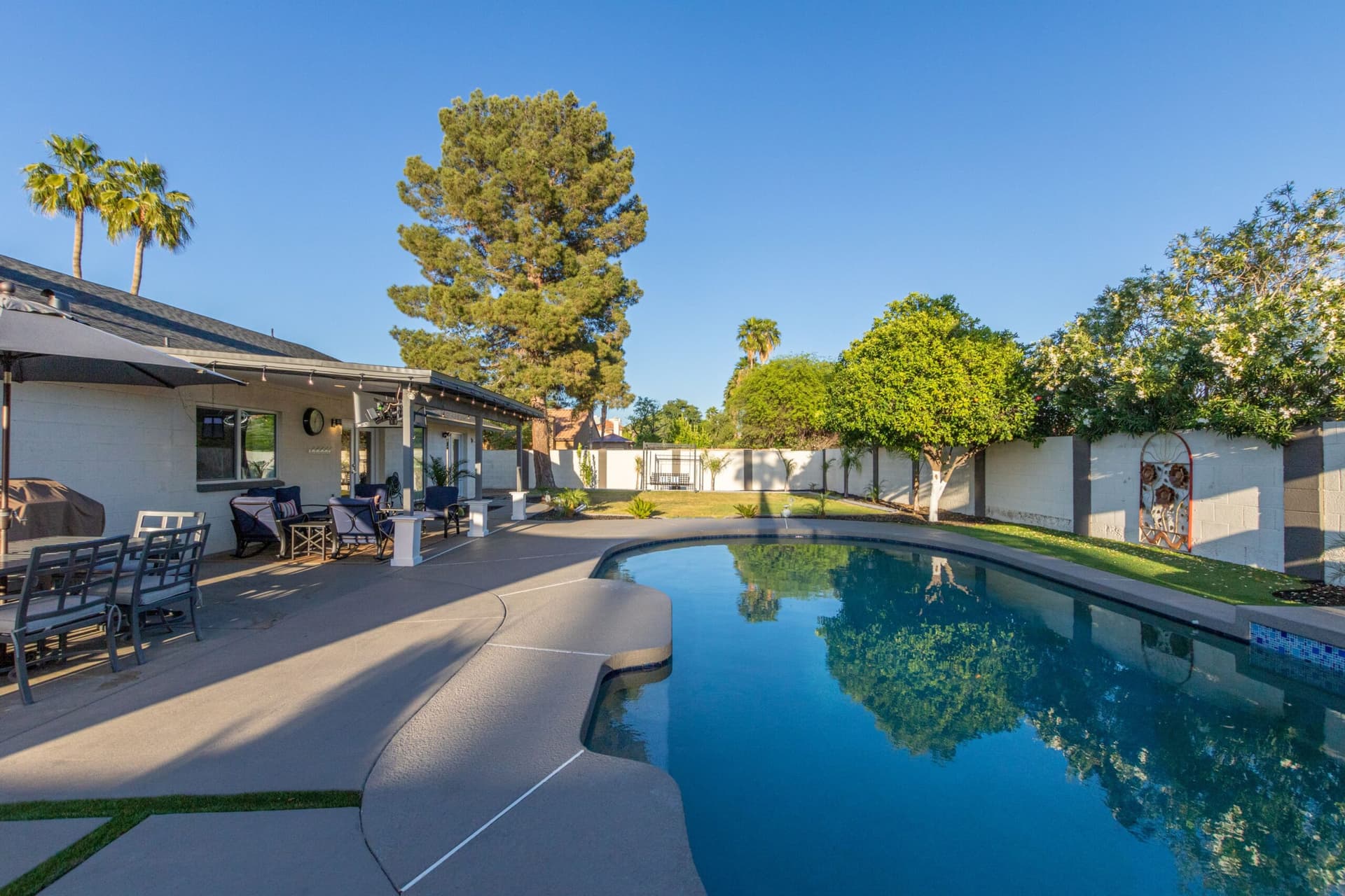 Kings Lux Escape - Image 39