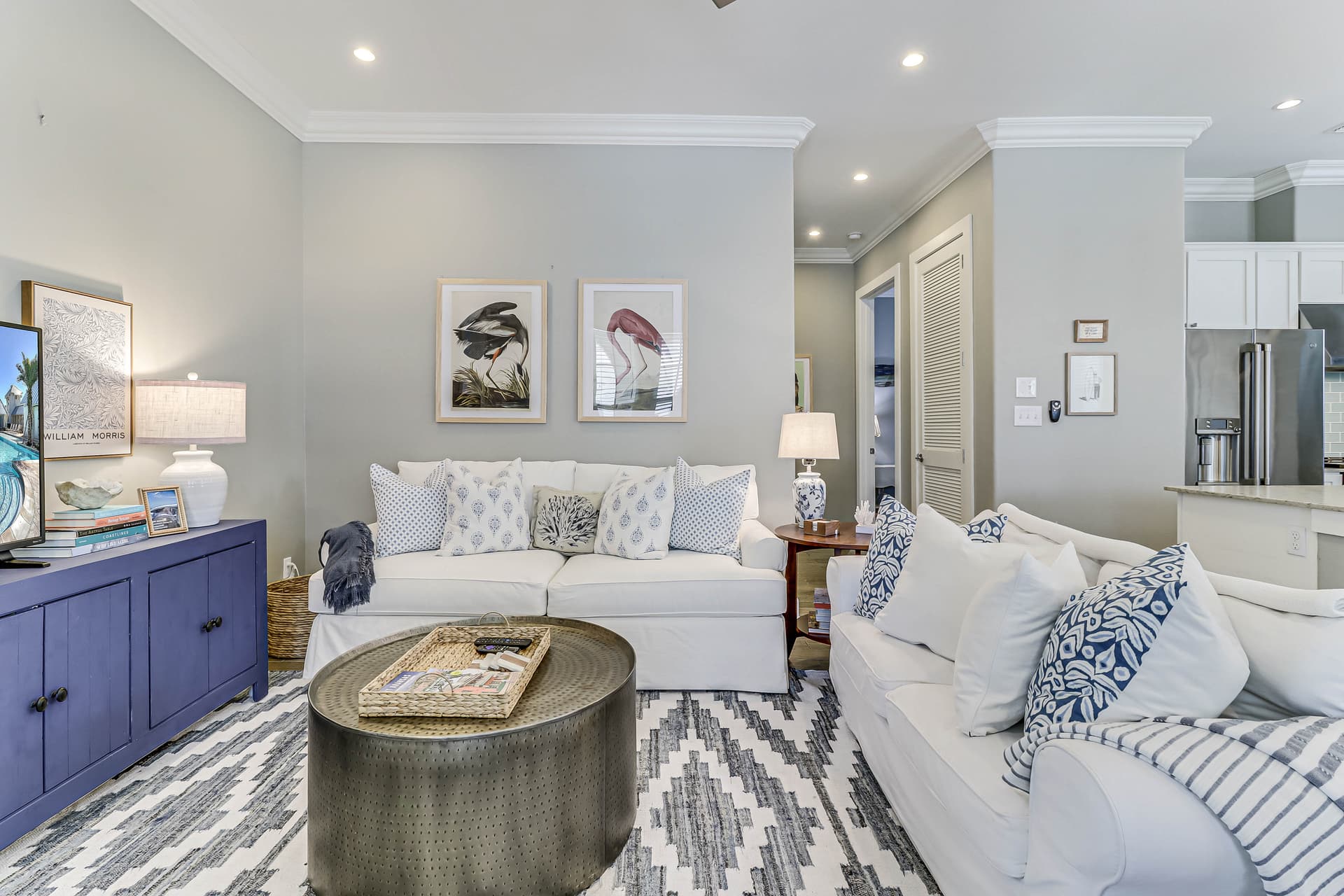 Blue Sea Gate Residence - Image 4