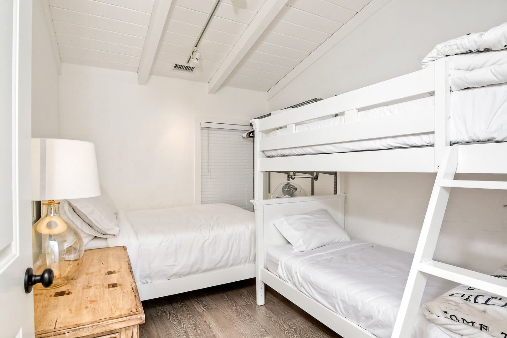 Juniper Beach Entire Home - Image 21