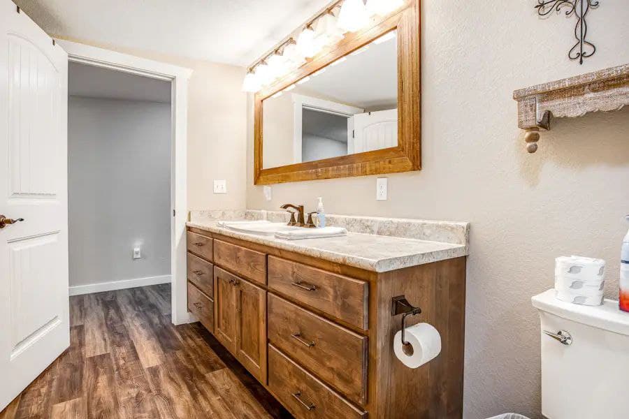 The Escape at Hilltop - Image 21