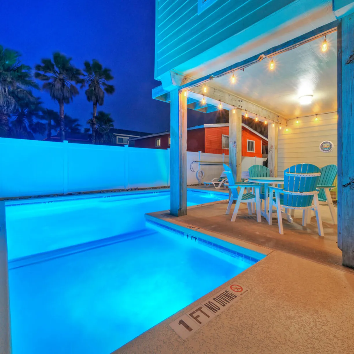 Moxy's Beach House - Image 3