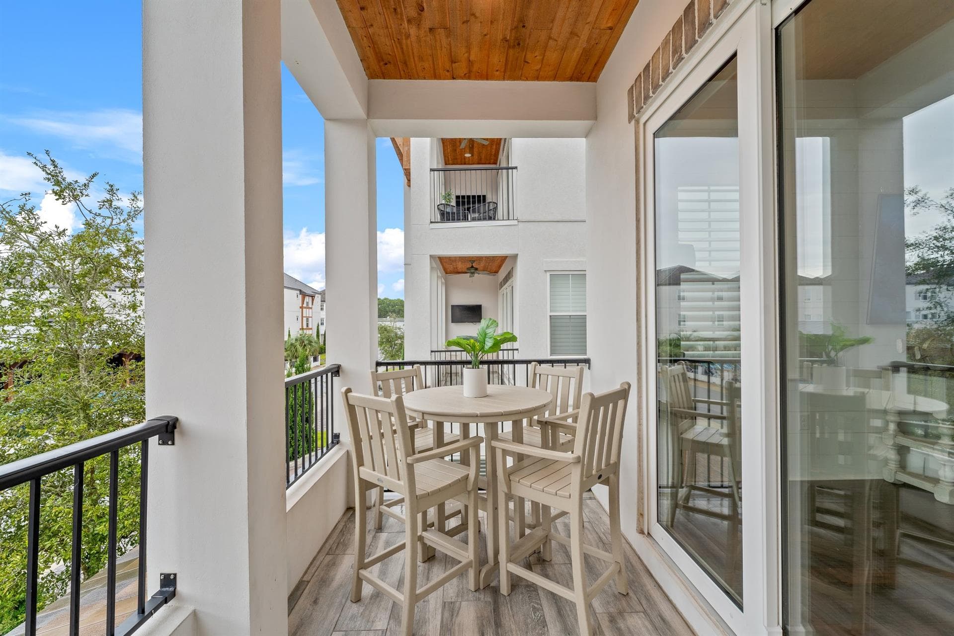 Aqua Luxe Place  - Image 26