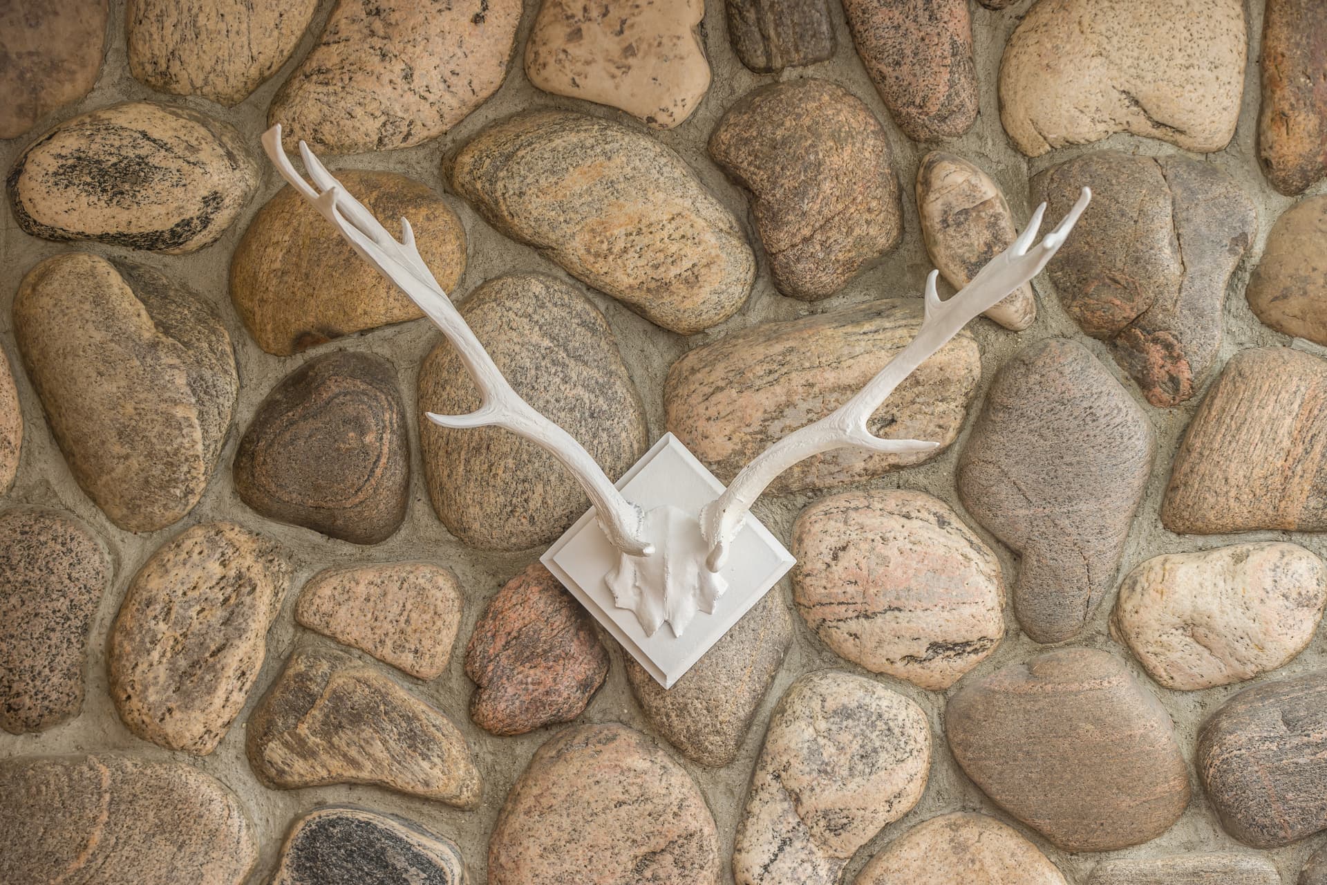 Sioux House #13 - Image 17