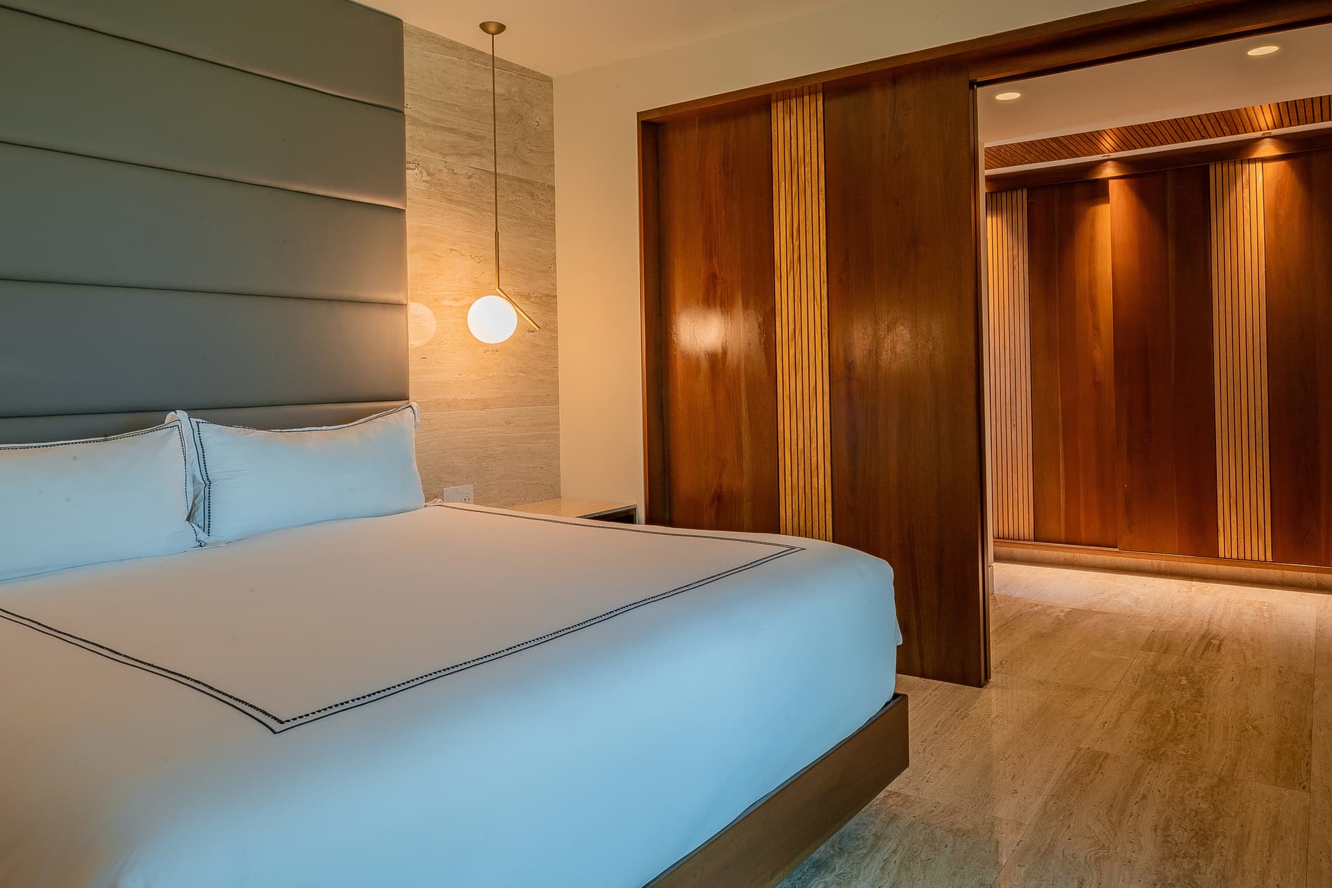 Maison De Cortes - Image 46