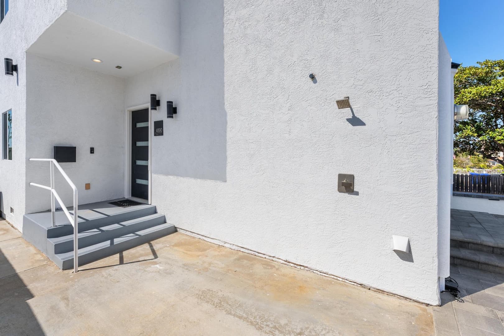 Casa Blanca - Image 47