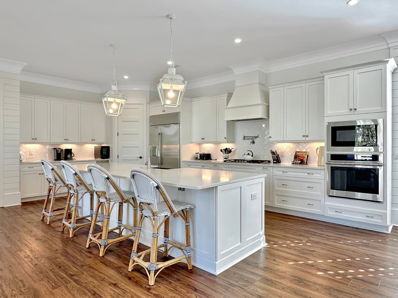 Modern Isle - Image 5