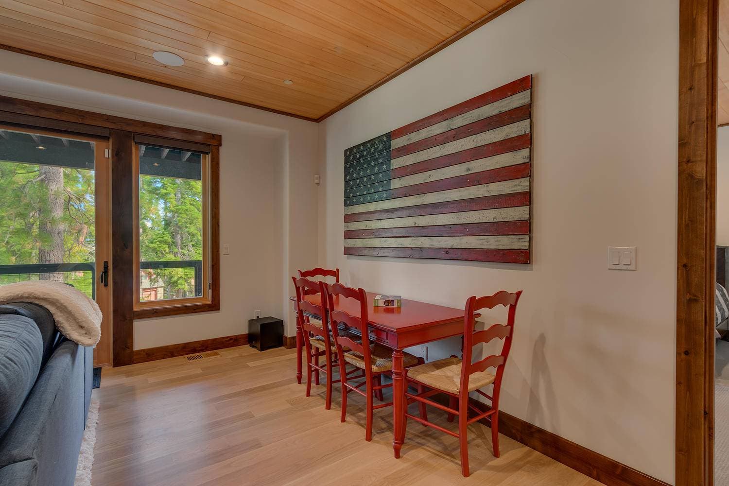 Bluebird Lodge - Image 12