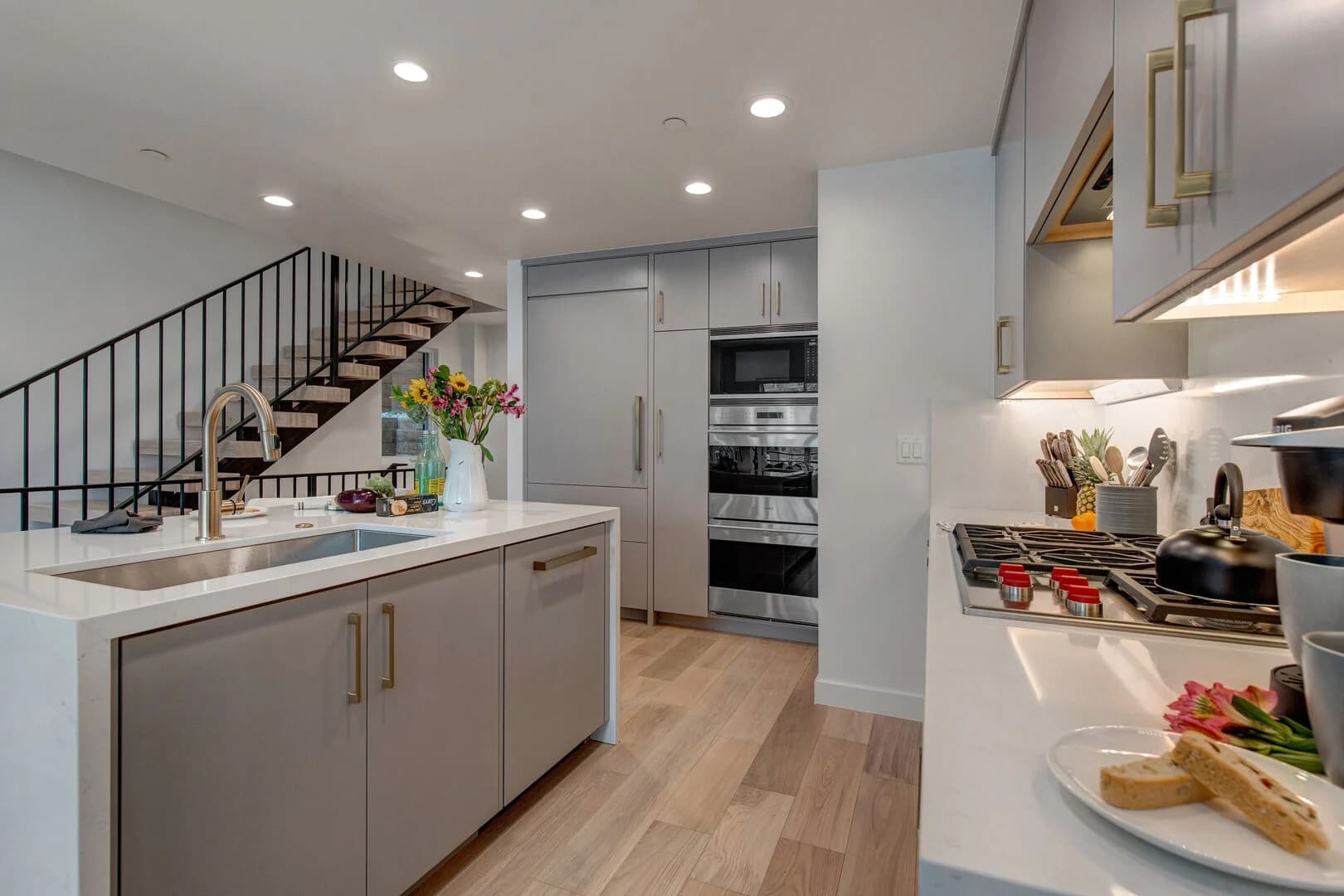 On Cloud Nine - Image 8