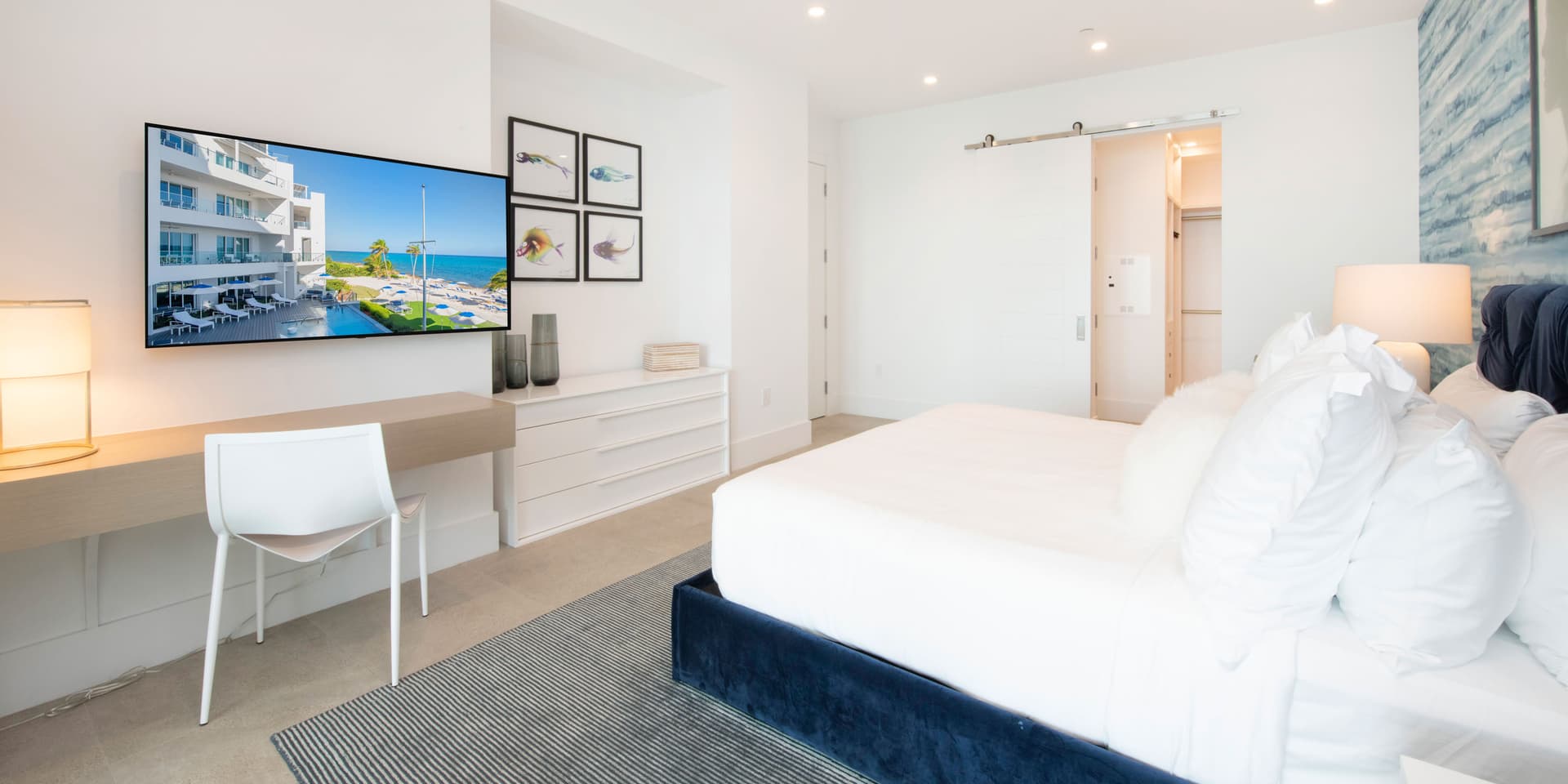 Coastal Charm Condo - Image 7