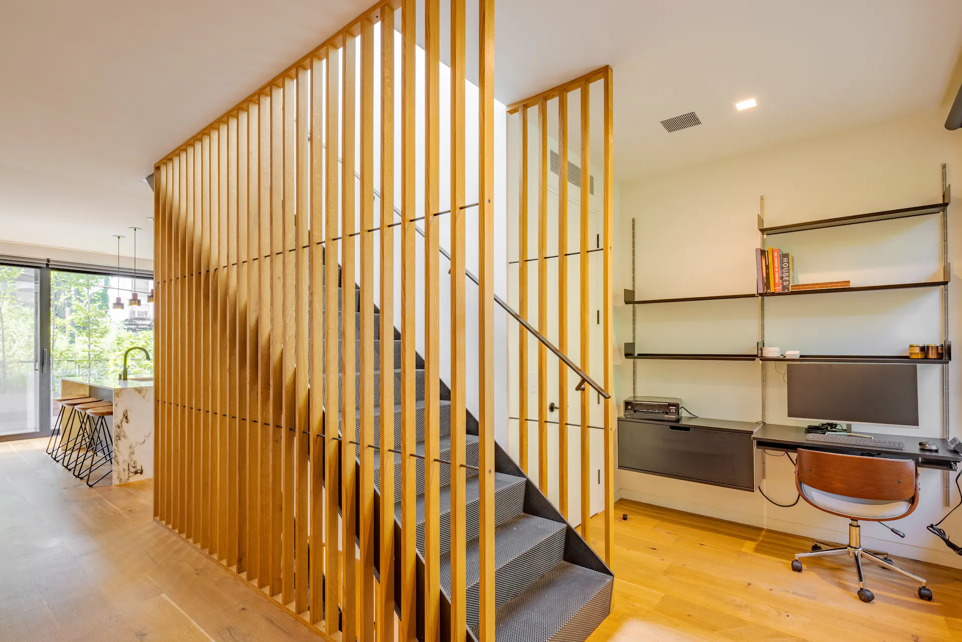 Empire House - Image 13