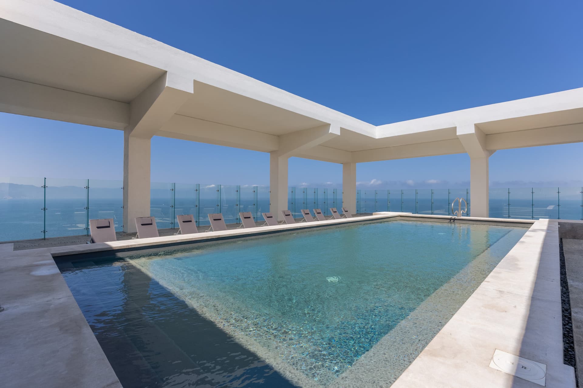 Harbor 171 Residences #803 - Image 29