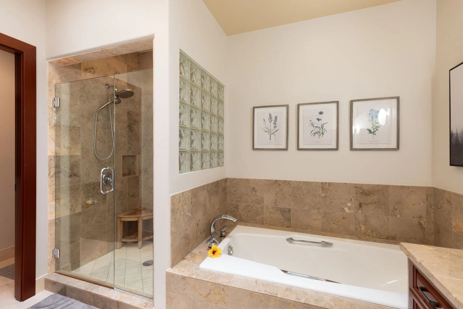 Aloha Joe's Ohana - Image 29