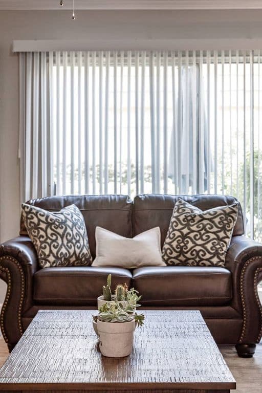 Rustic Modern Townhouse - Image 4