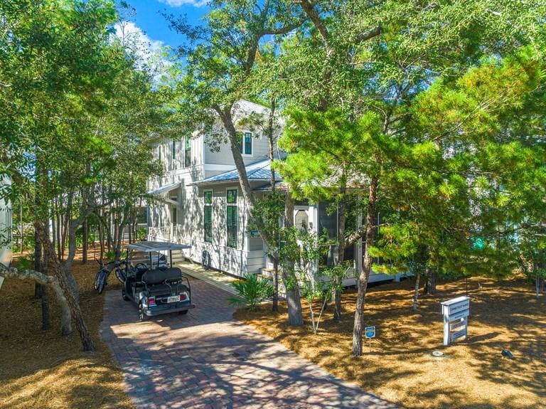 Connecticut Yankee - Image 2