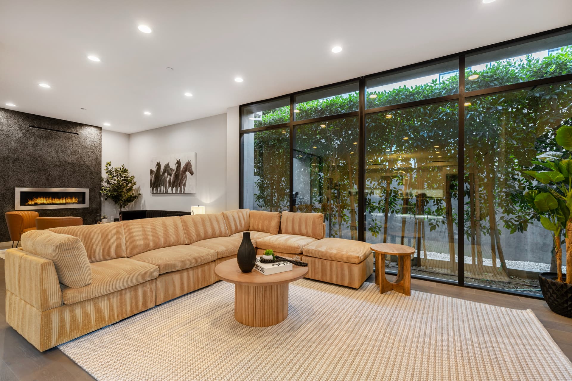 Coldwater Canyon - Image 7