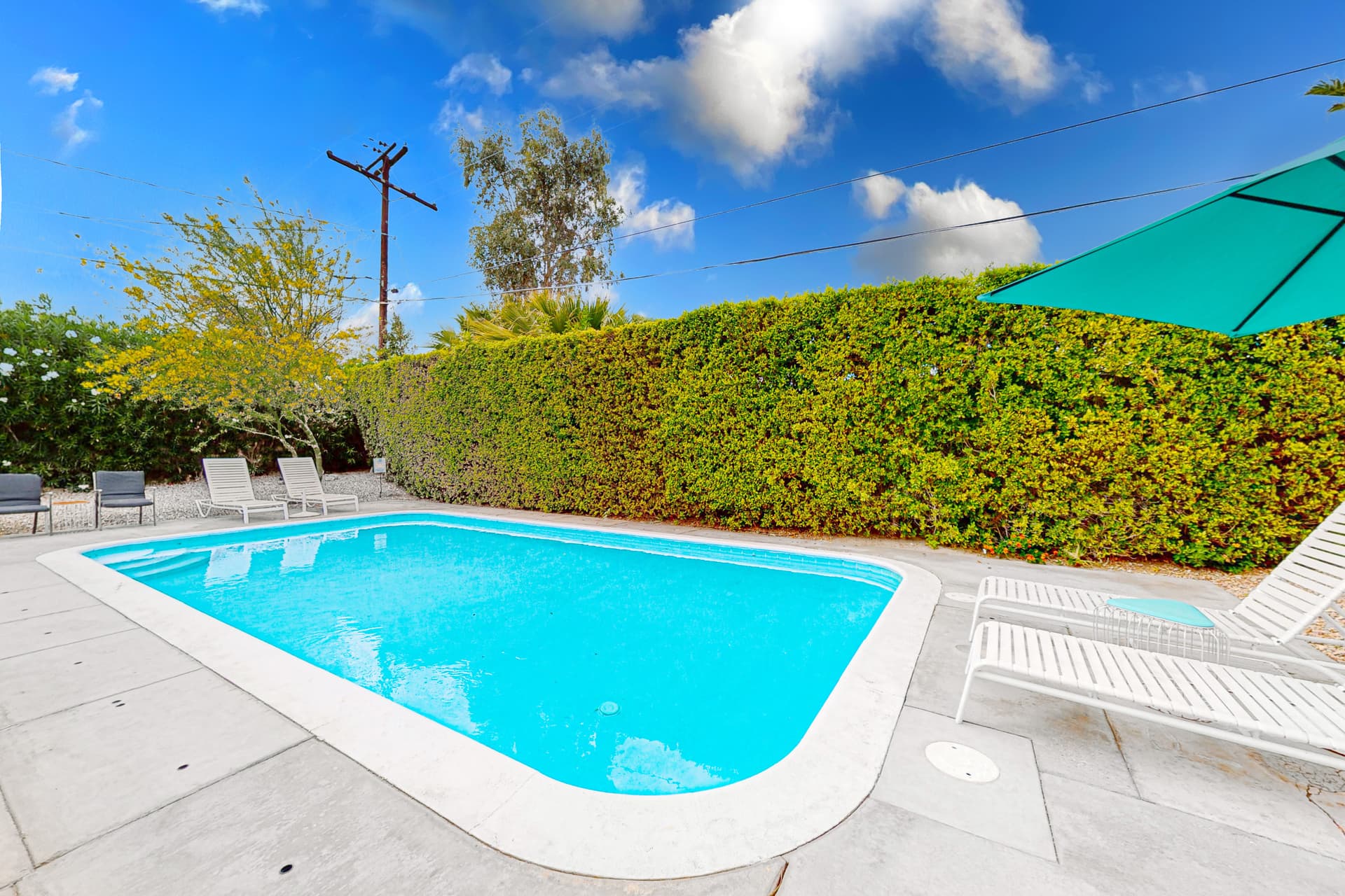 Six Palms Home - Image 2