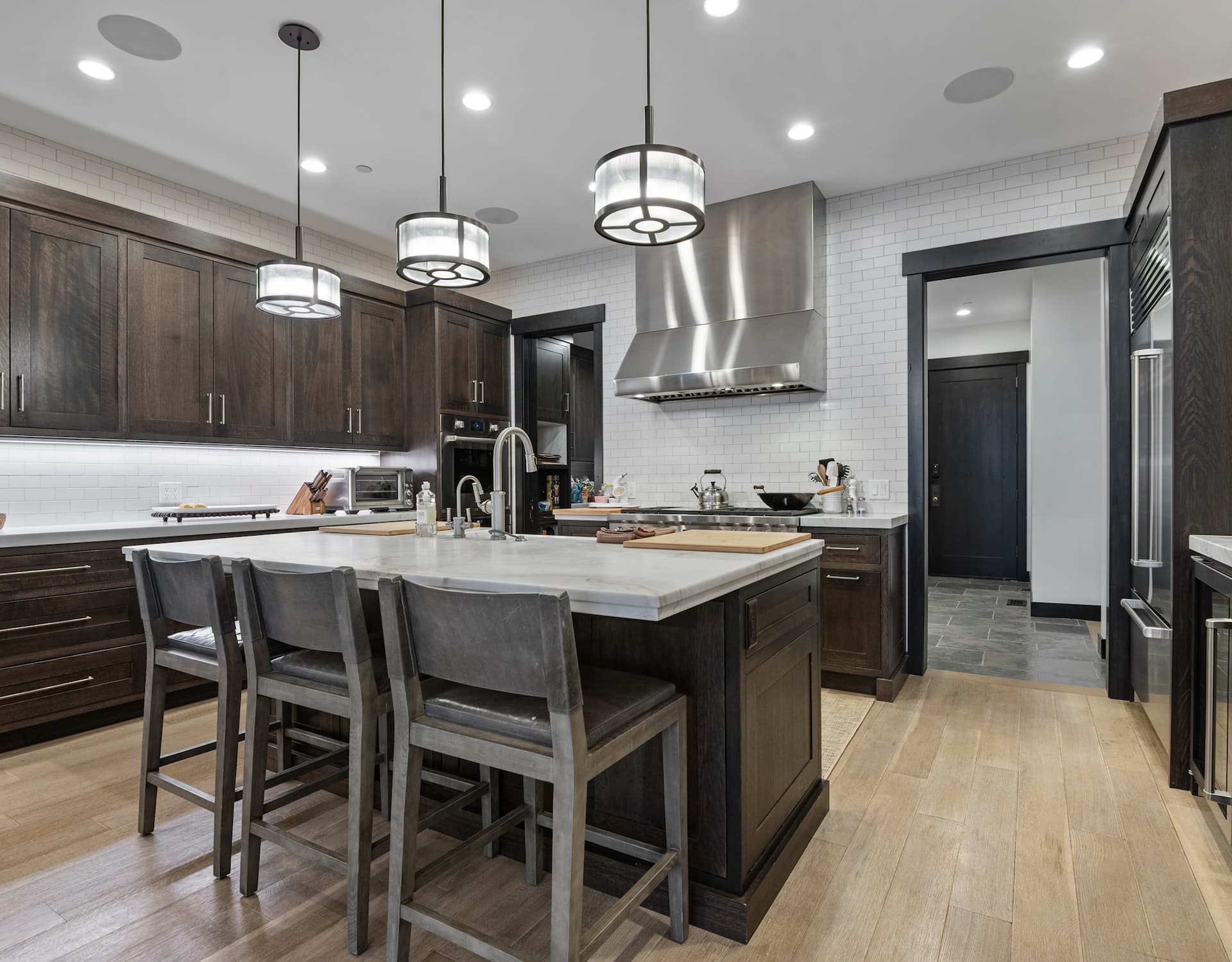 Silver Buck - Image 17