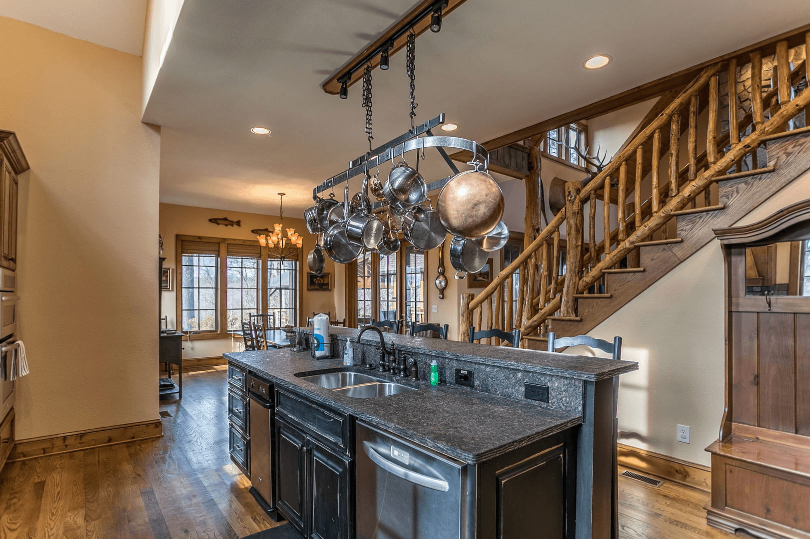 Elk Camp Lodge - Image 12