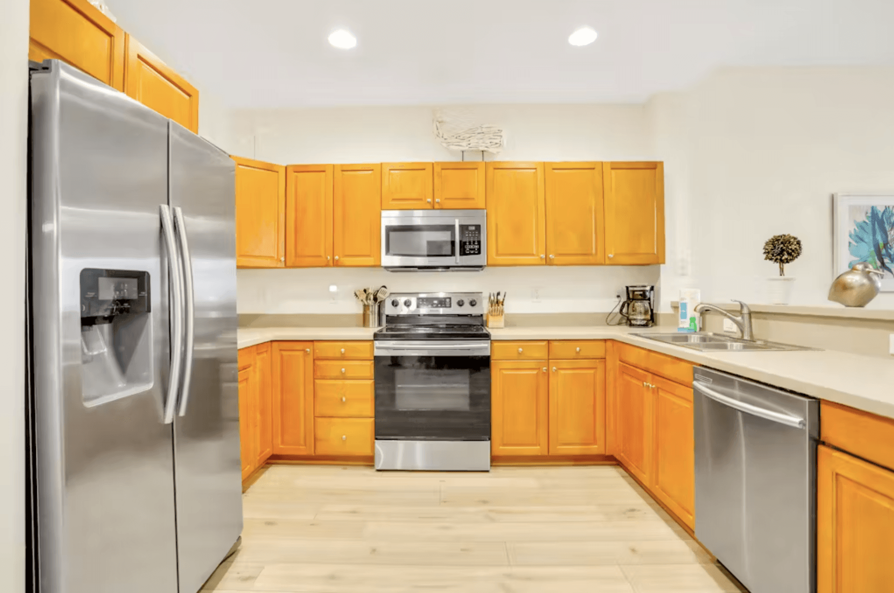 Harborview Grande Residence - Image 2