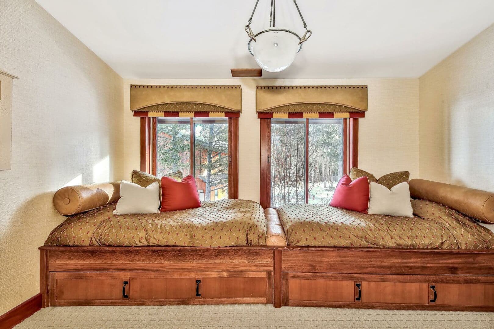 Lakefront Legacy - Image 29