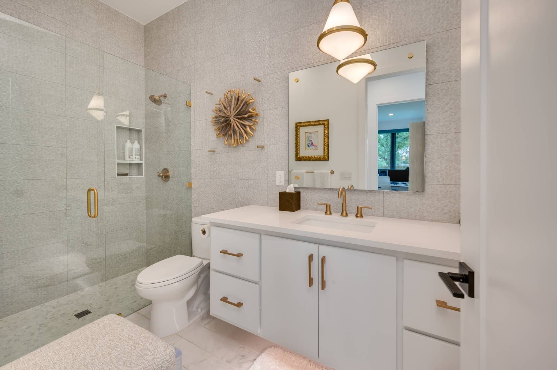 Austin Bella - Image 28