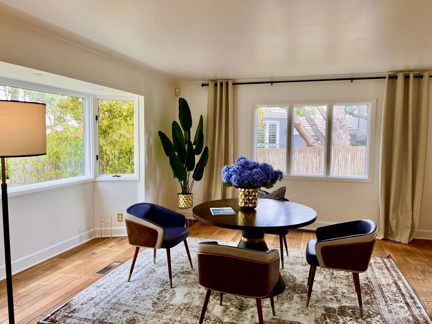 Pebble Modern Home - Image 28