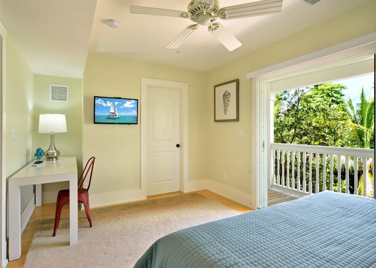 Island Chic - Image 13