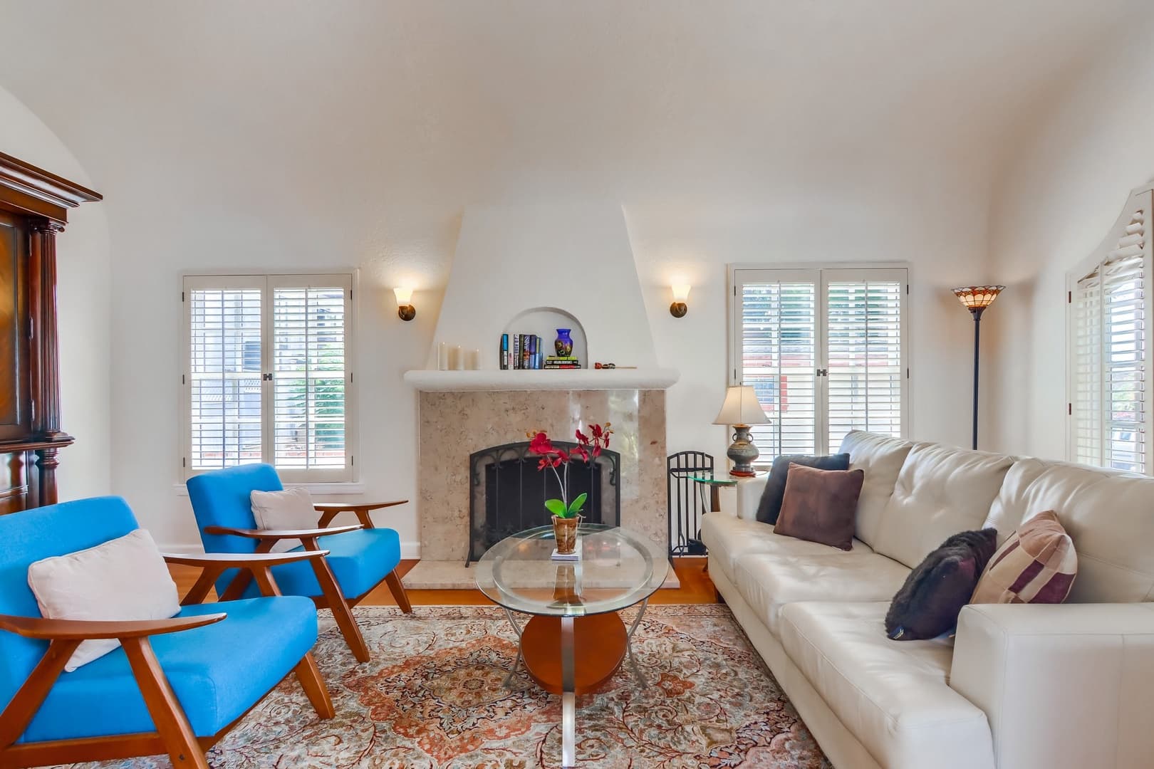 Casa de Mariposa Home - Image 1