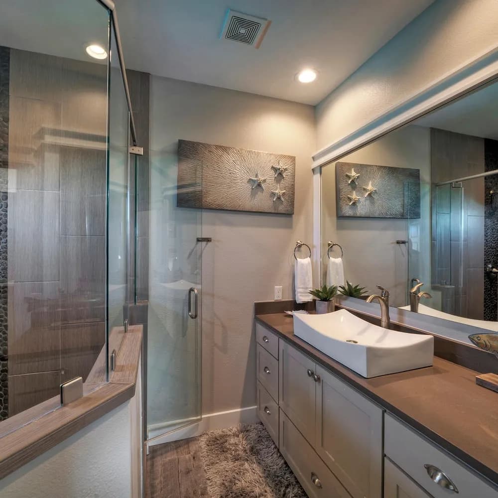 Bourbon Breeze - Image 14