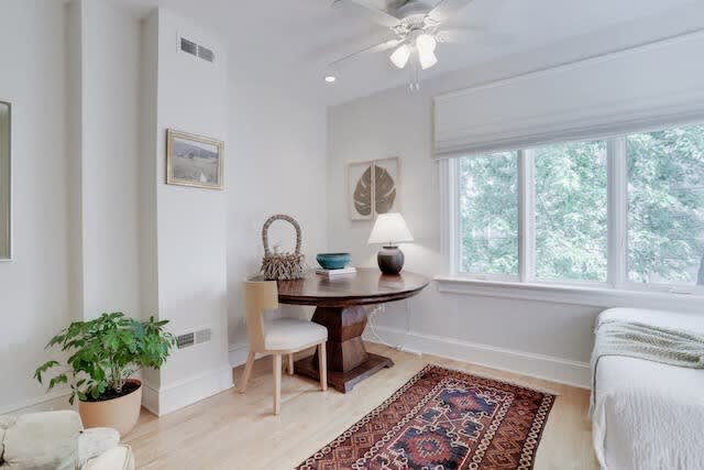 District Charm - Image 26