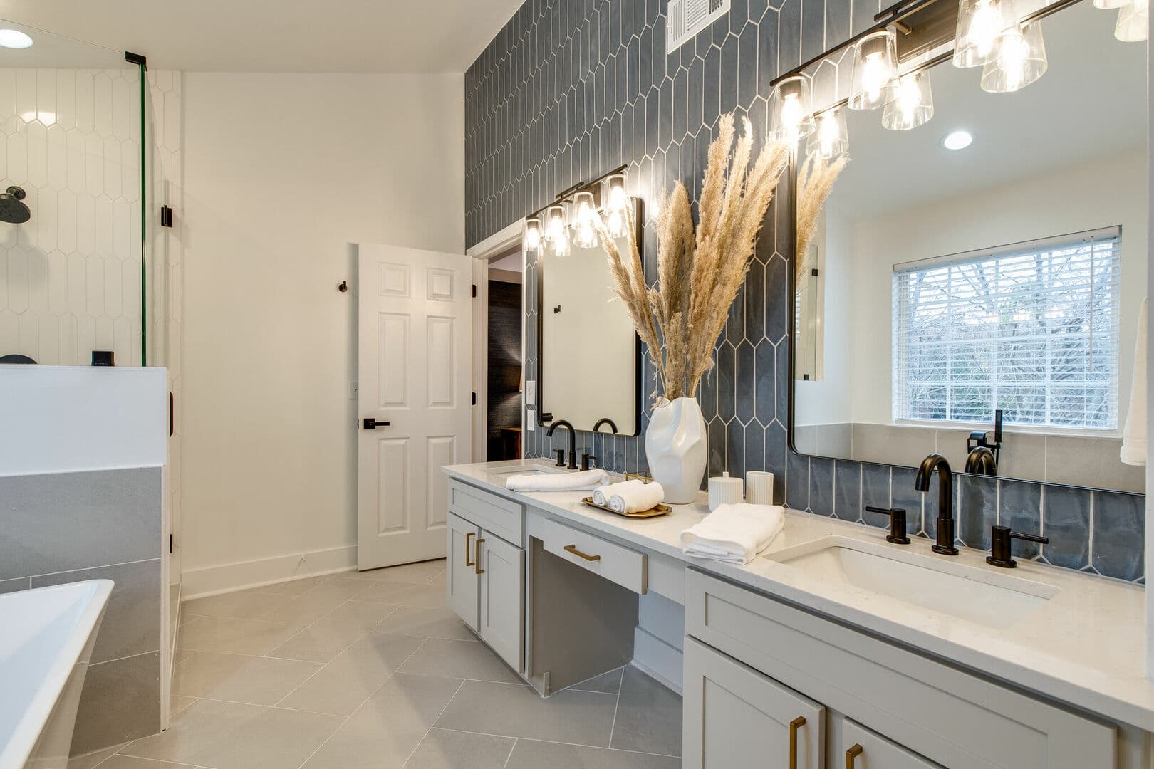 Ewingville House - Image 9