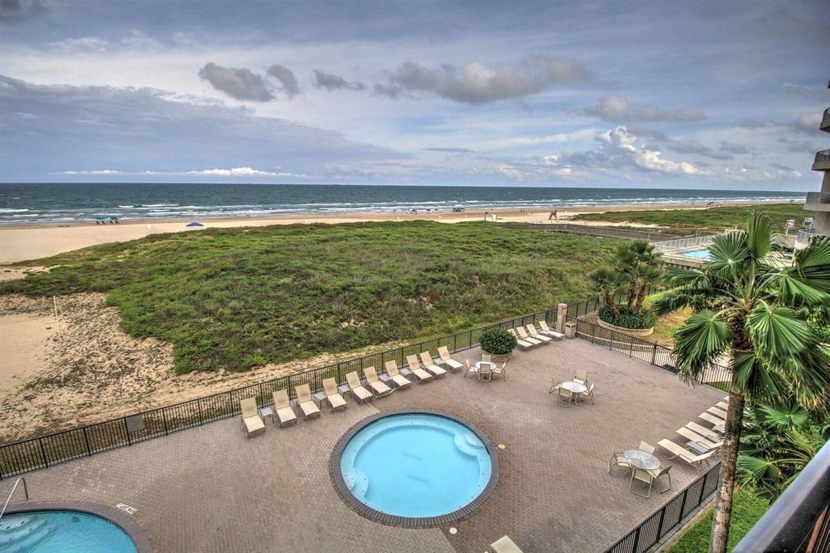 Ocean Vista Towers - Image 5