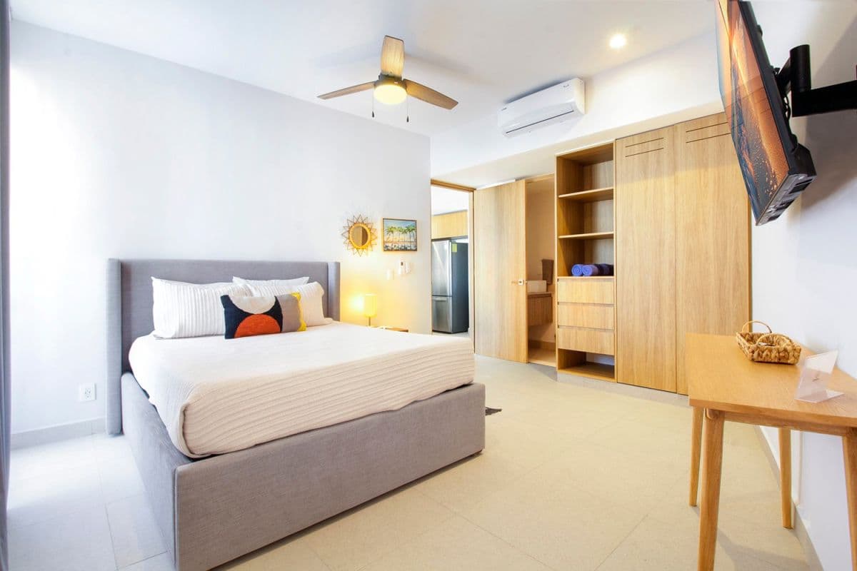 Riviera Echo - Image 15