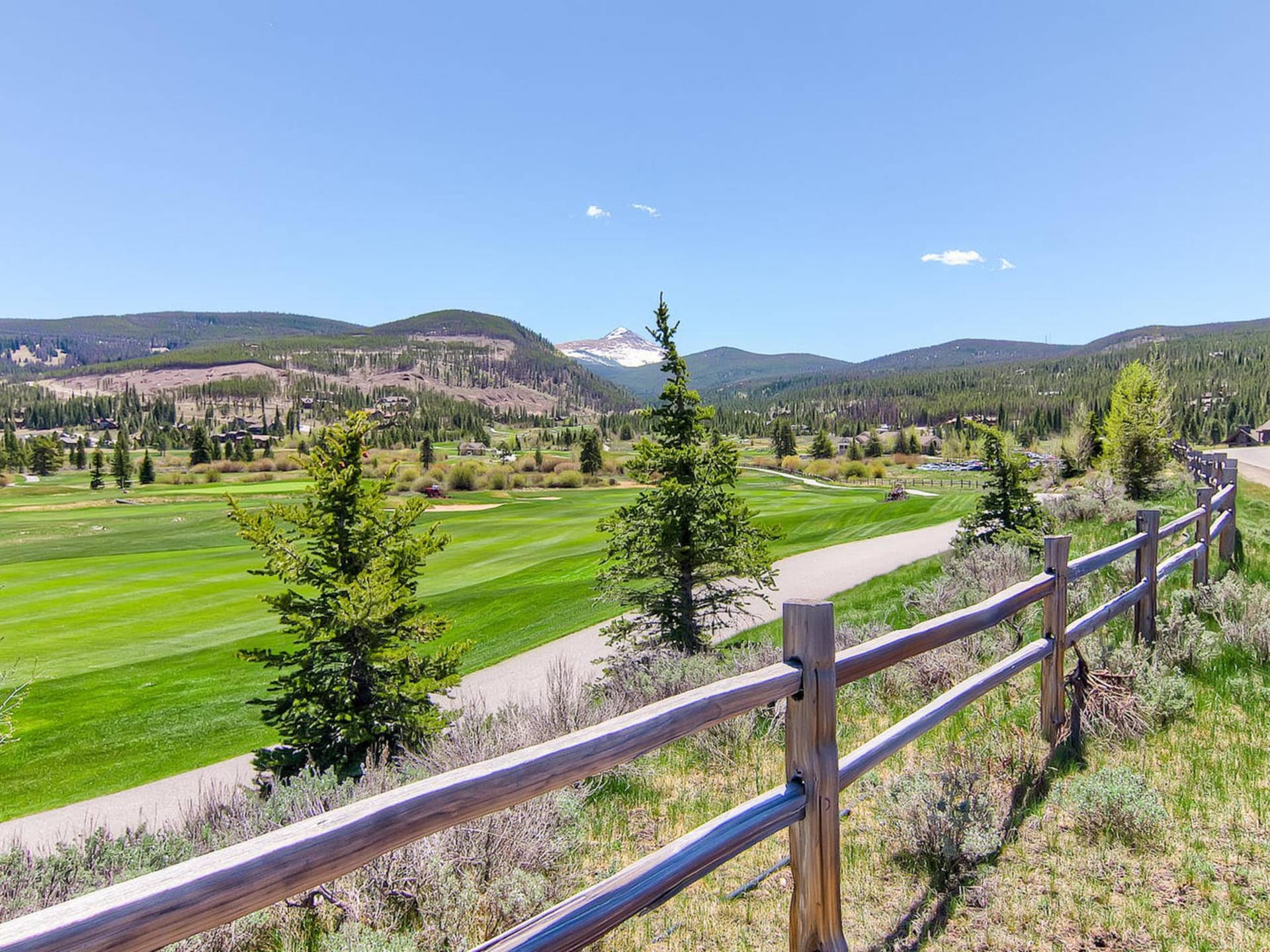 Last Nickel Lodge - Image 3