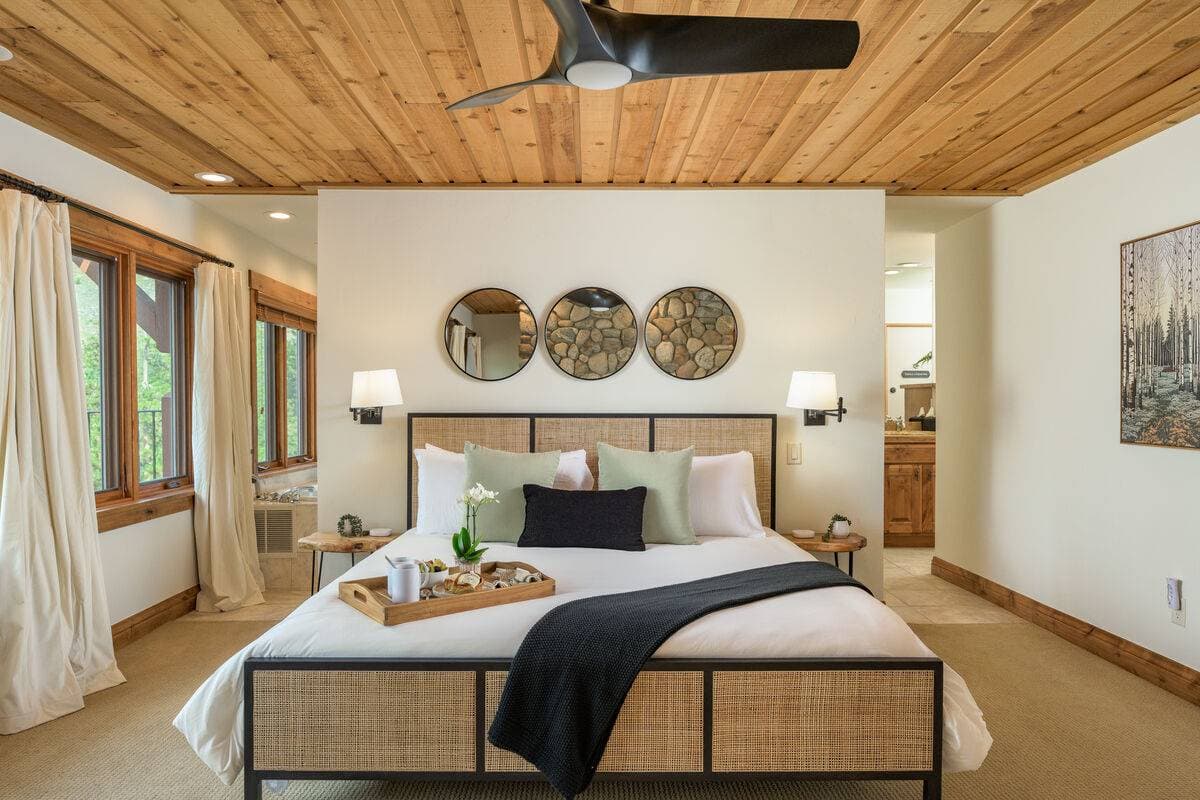 Four Sisters - Image 55