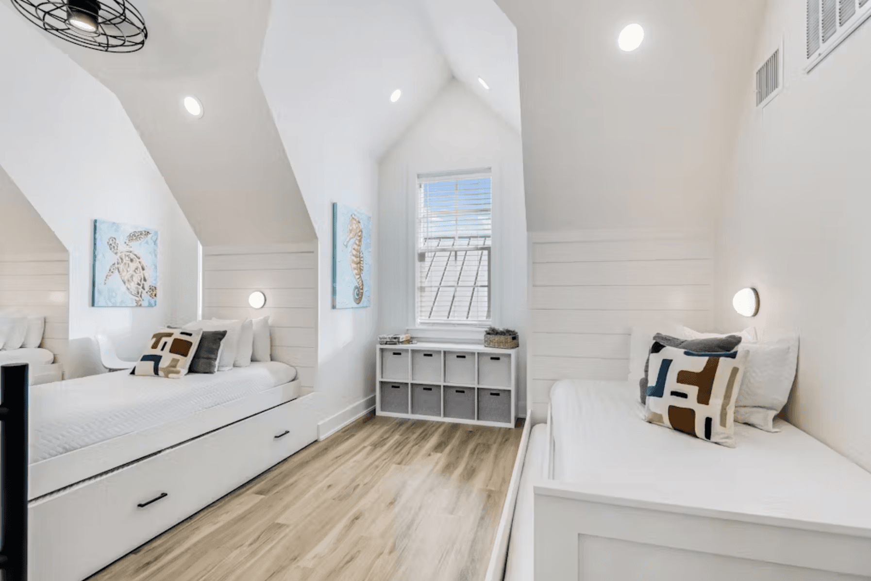 Sunsets and Smiles House - Image 13