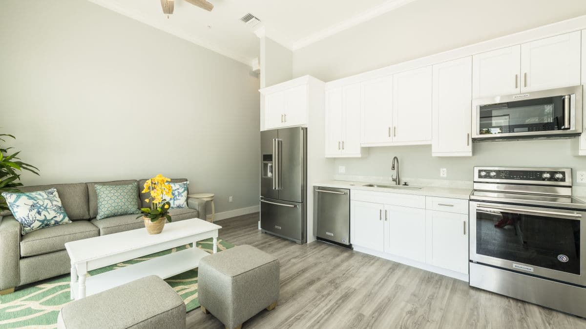 Sunset South - Image 11