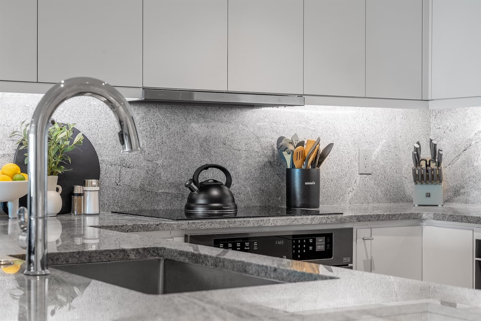 Palms Postcard - Image 11