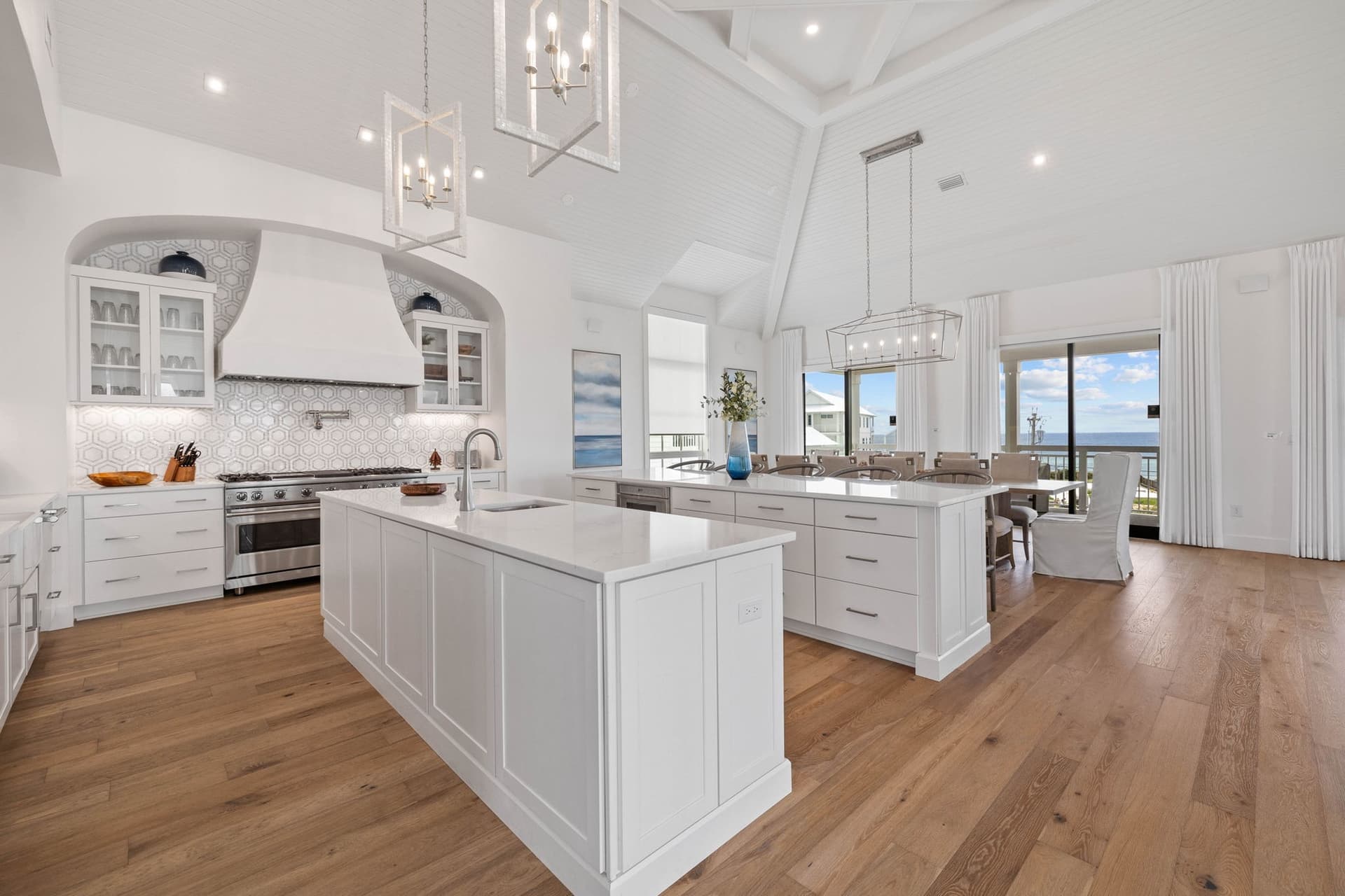 Eyes on Sunrise - Image 10