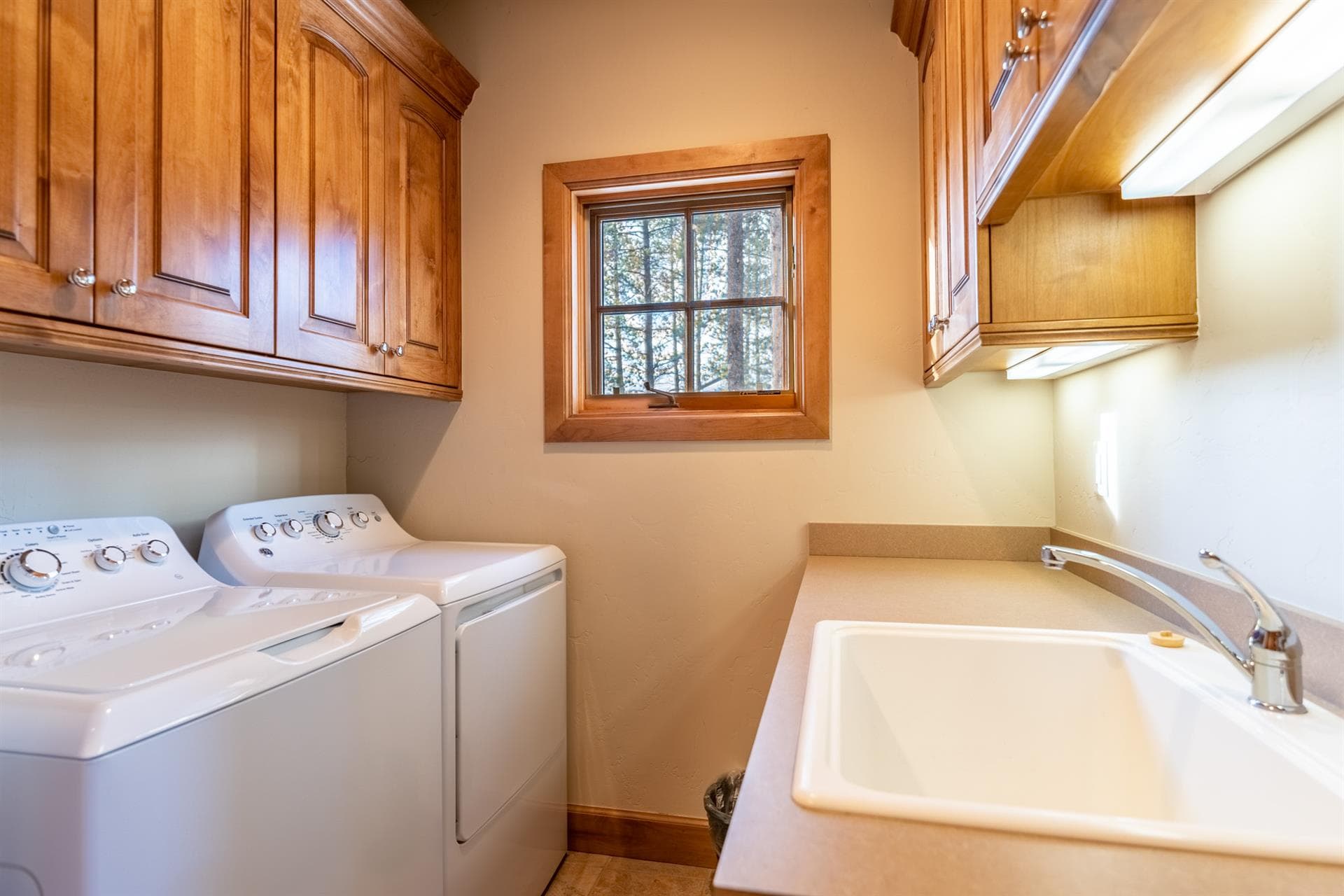 Elk Circle - Image 60