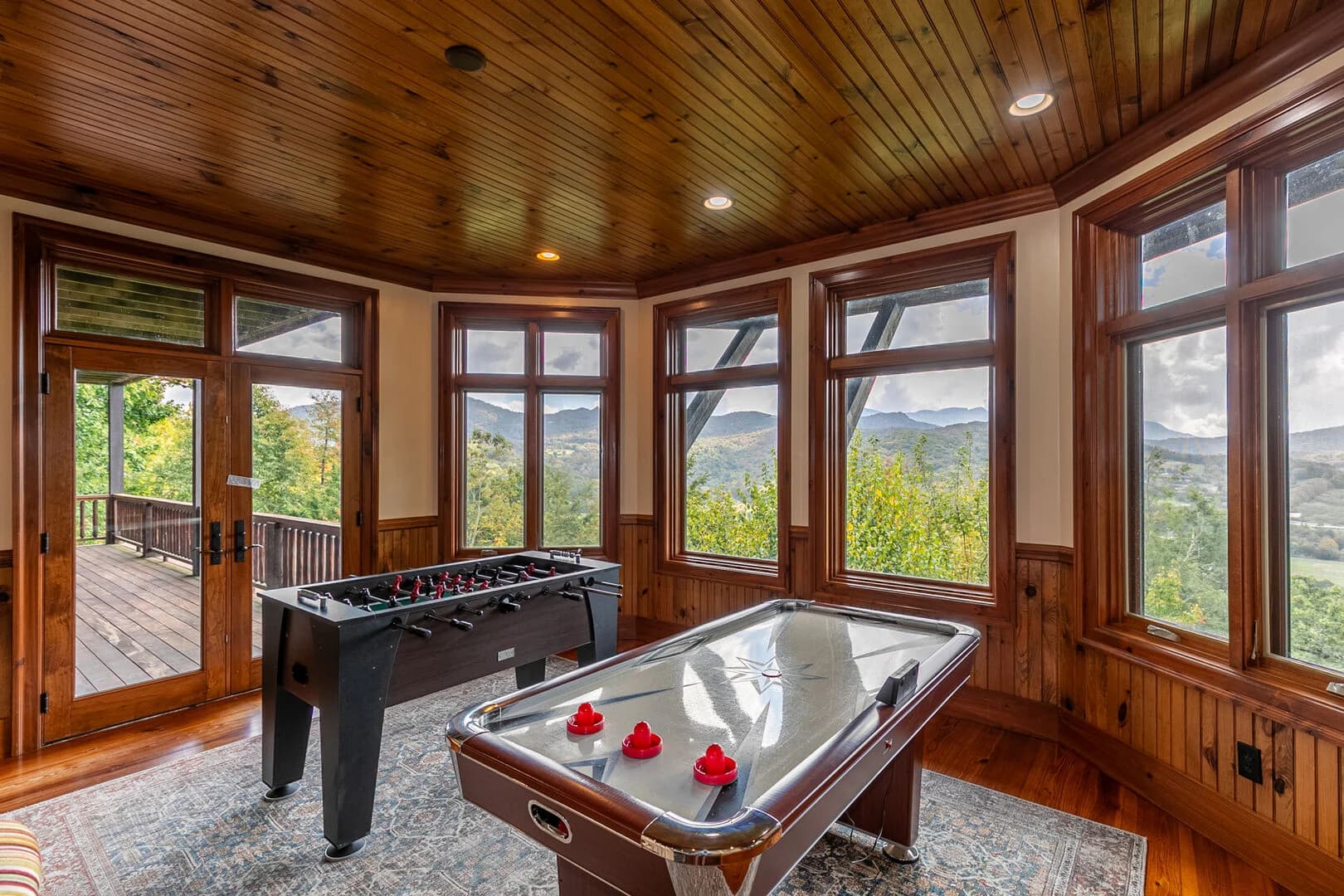 Overlook Estate in The Farm - Image 5