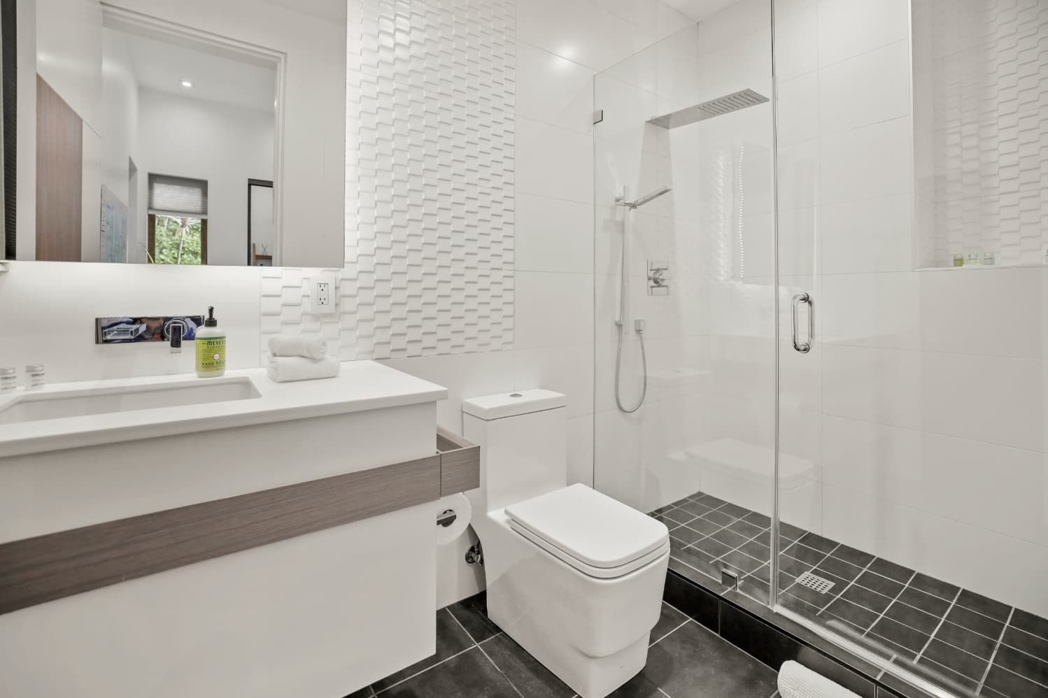 Crescent Heights - Image 23