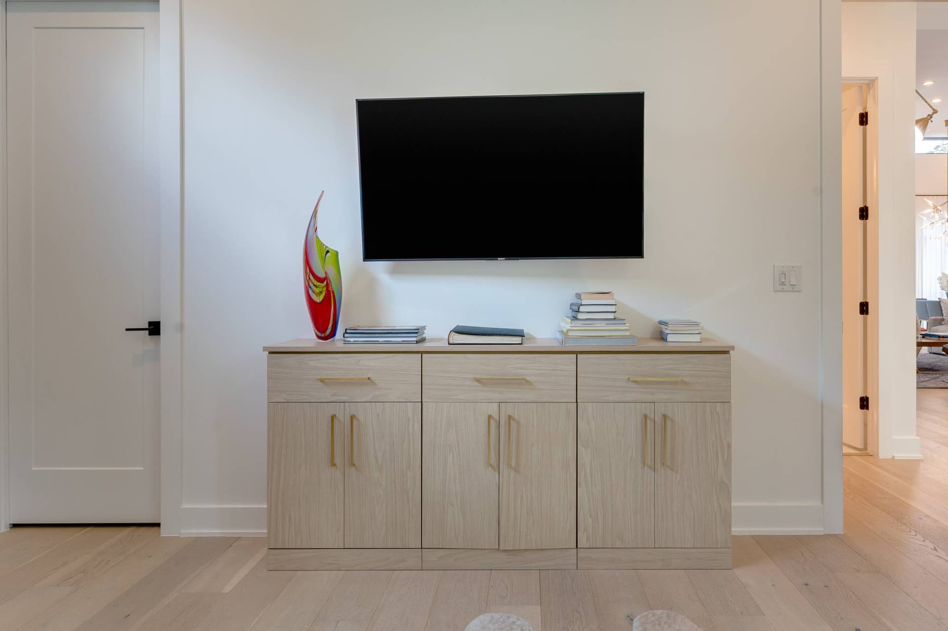 Austin Bella - Image 31