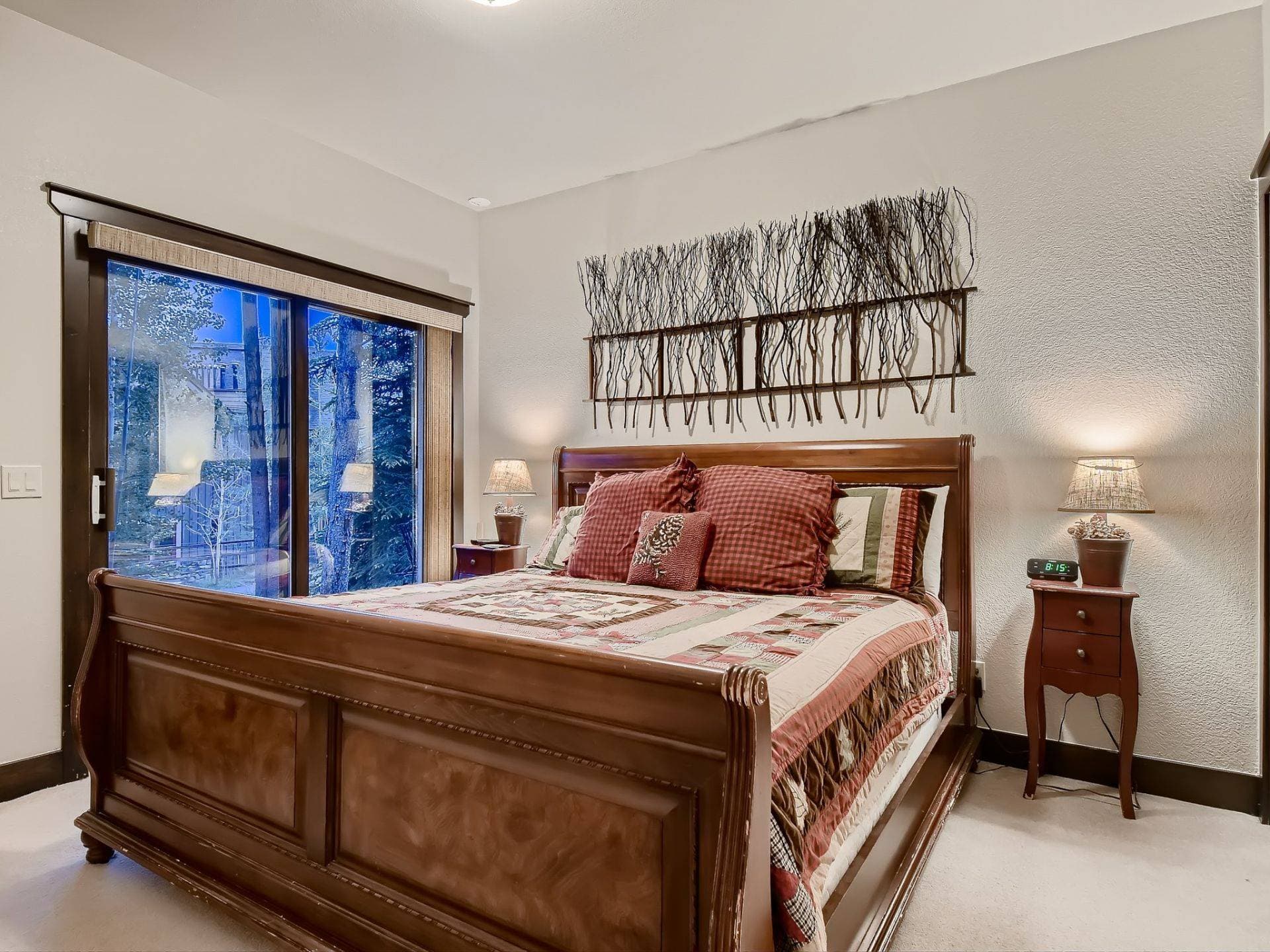 Saddlewood Ski Chalet - Image 21