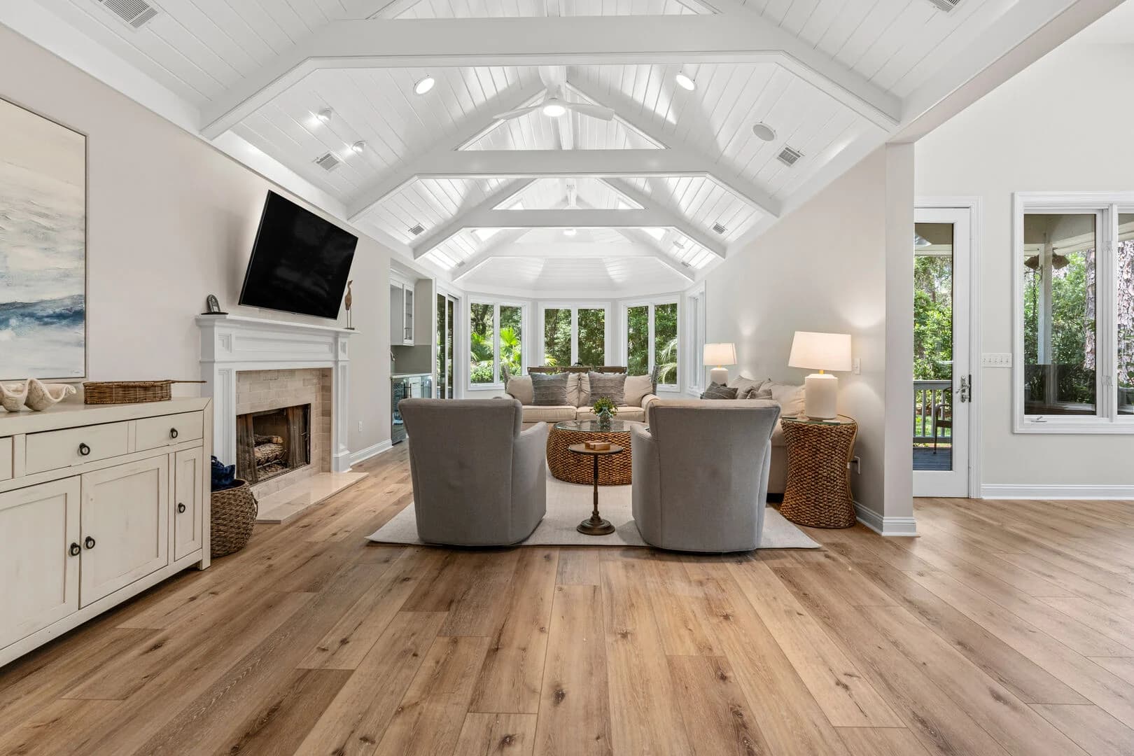 Southern Charm Retreat - Image 16