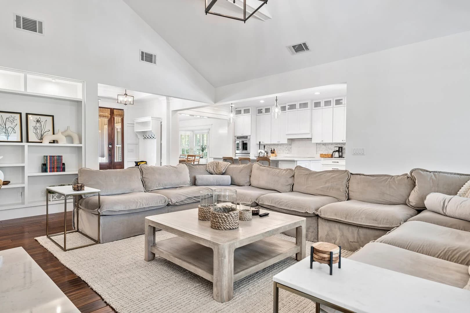 Heritage House - Image 4