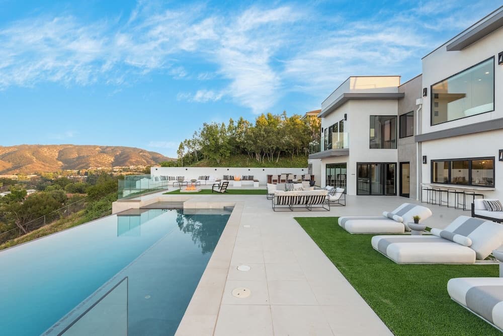 Gayle Villa - Image 2