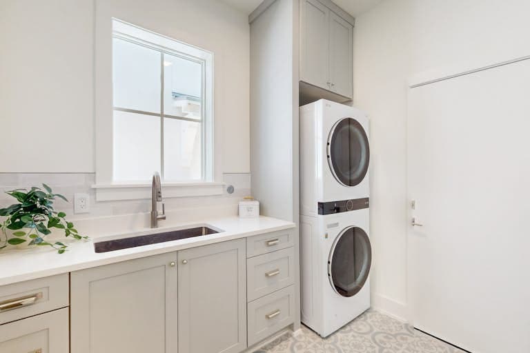 Sunrise Dreams - Image 20