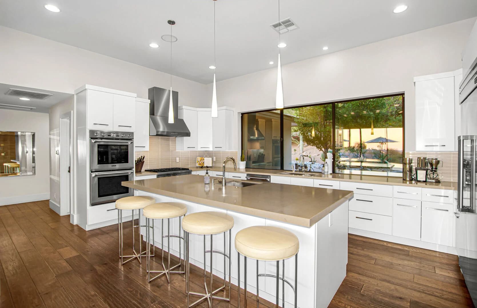 The Harlow - Image 39